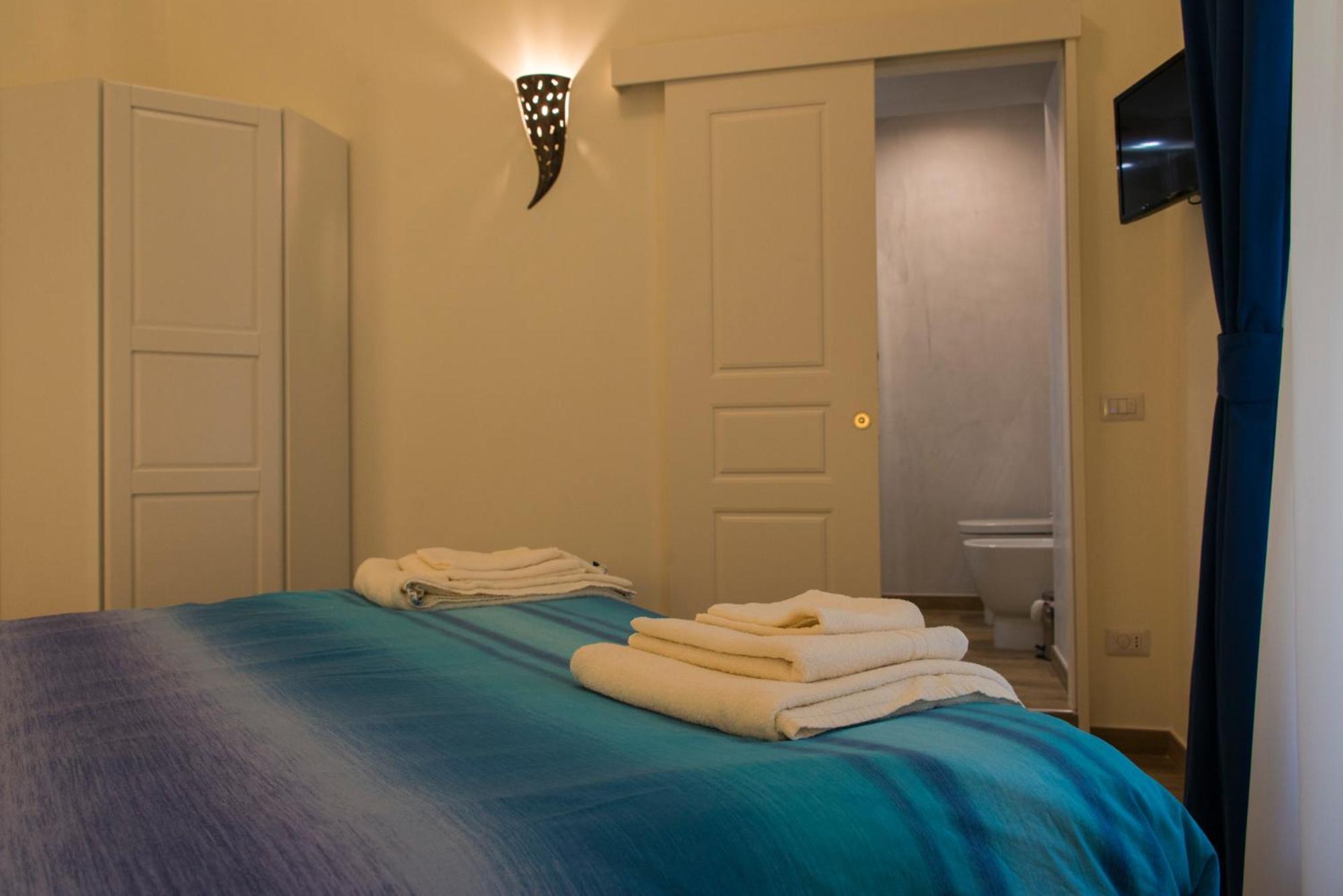 B&B Univercity Napoli Phòng bức ảnh